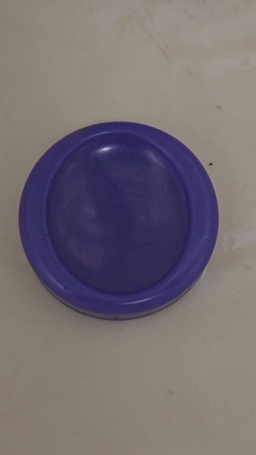 Glow in the dark and thermochromatic worry stone