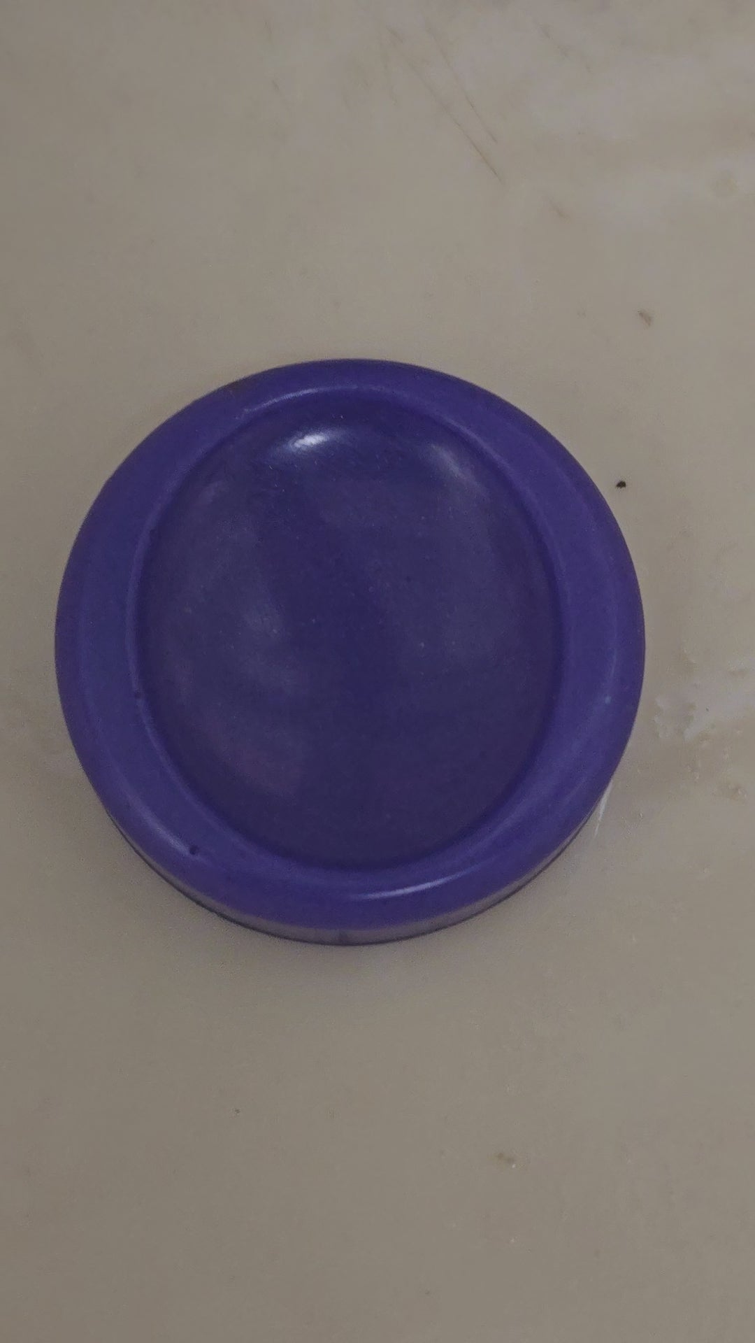 Glow in the dark and thermochromatic worry stone