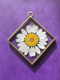 Daisy necklace